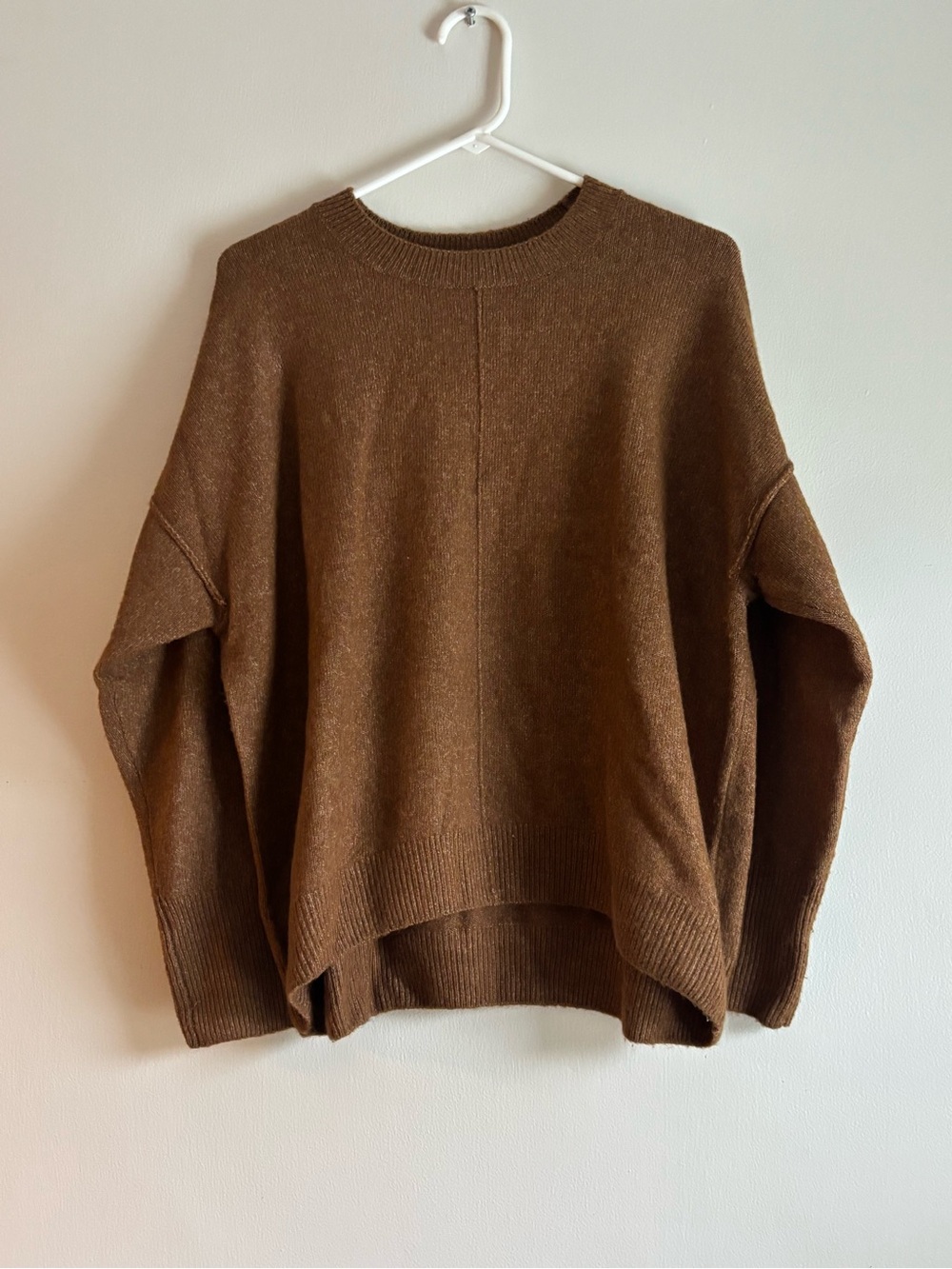 Vince Camuto Women's Scoop Neck Relaxed Sweater in Camel